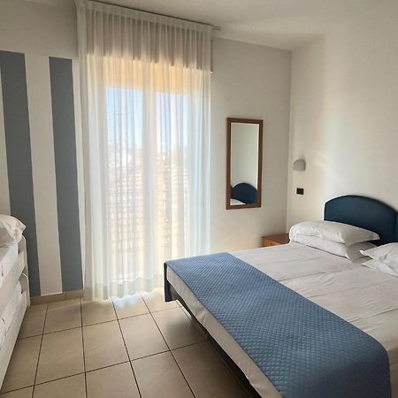 Hotel Berenice Rimini Eksteriør bilde