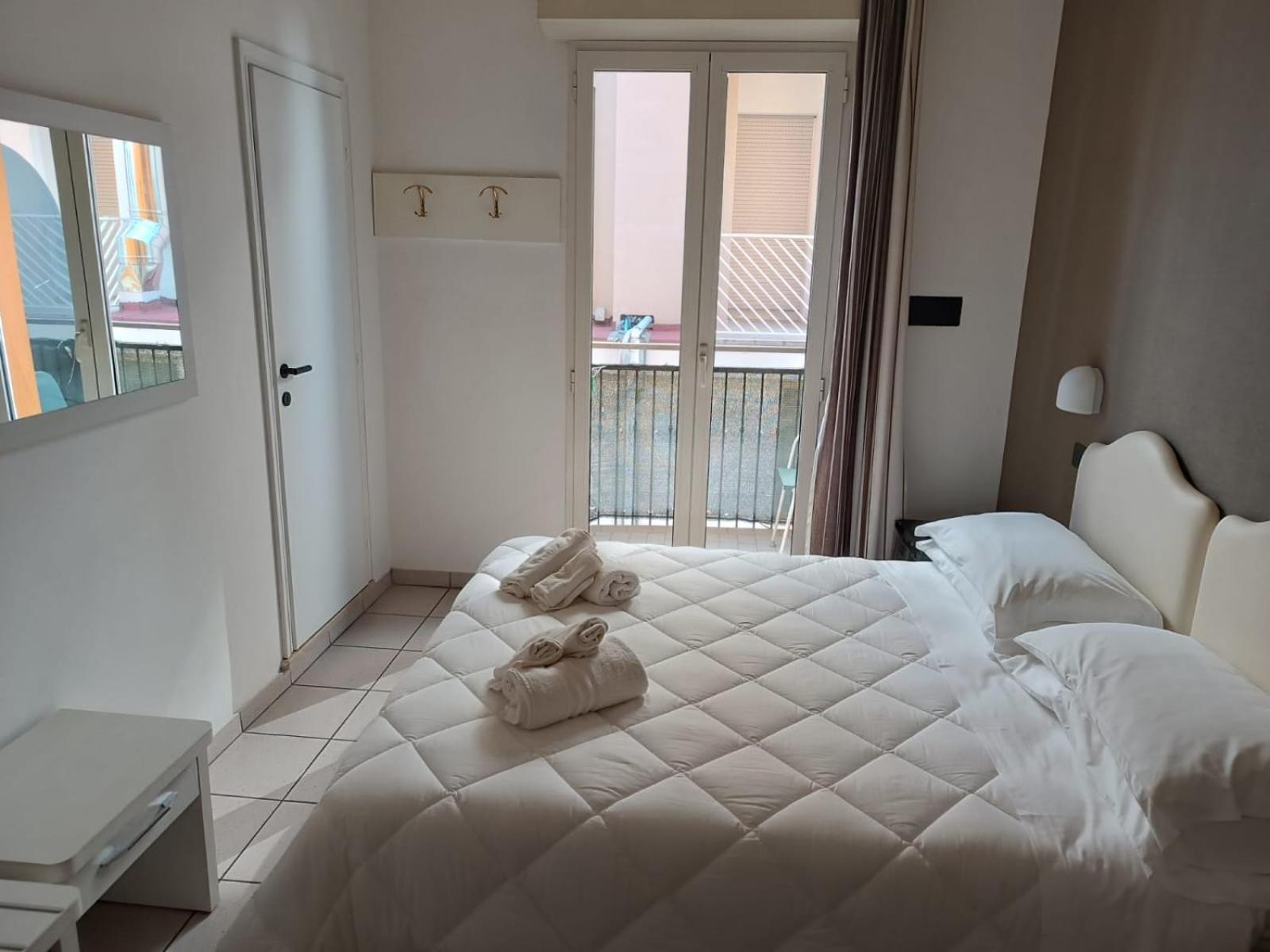 Hotel Berenice Rimini Eksteriør bilde