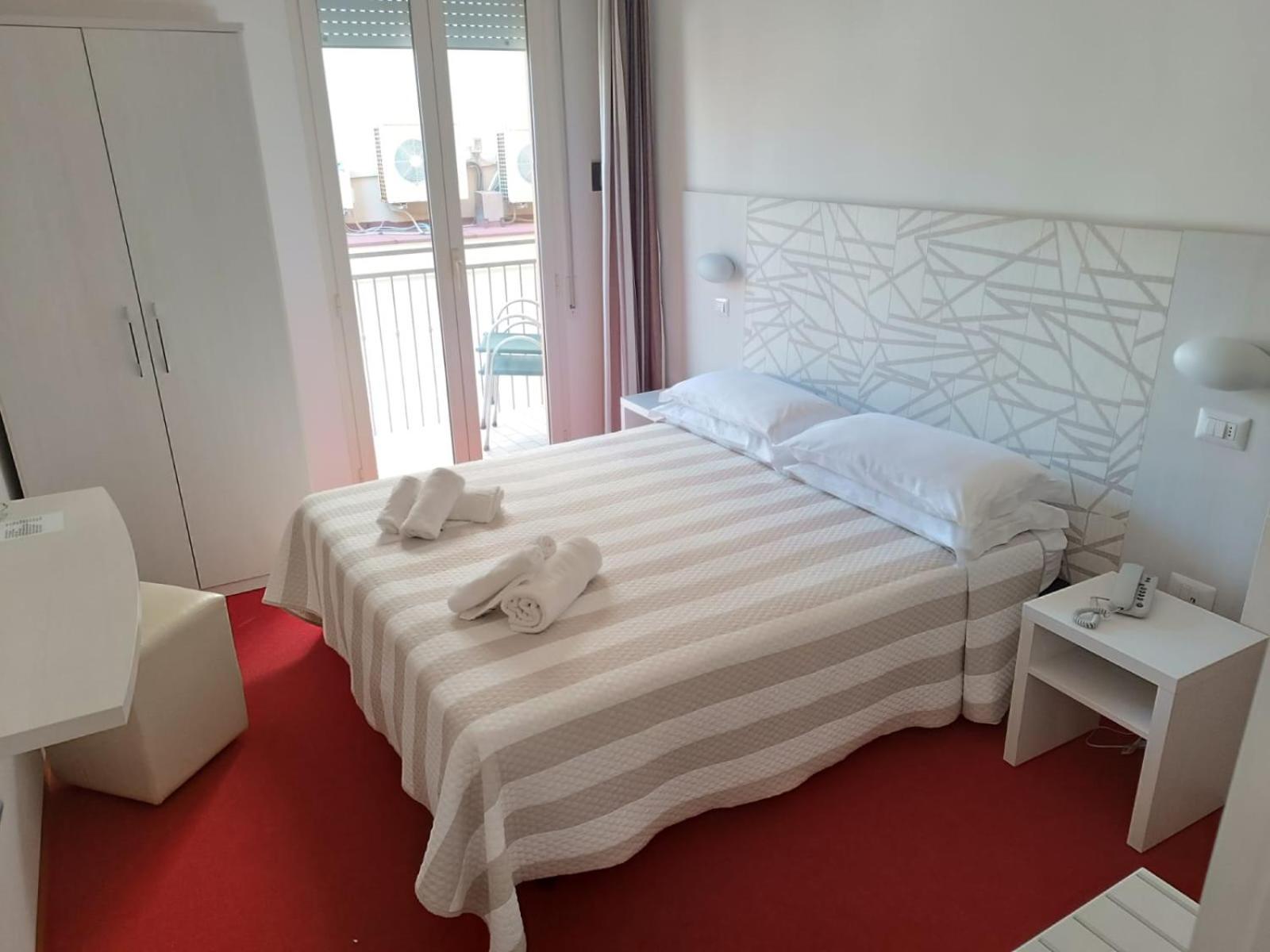 Hotel Berenice Rimini Eksteriør bilde