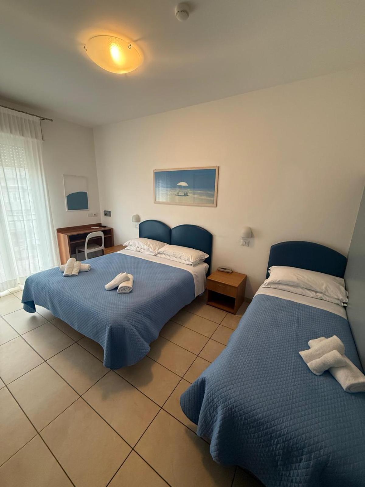Hotel Berenice Rimini Eksteriør bilde