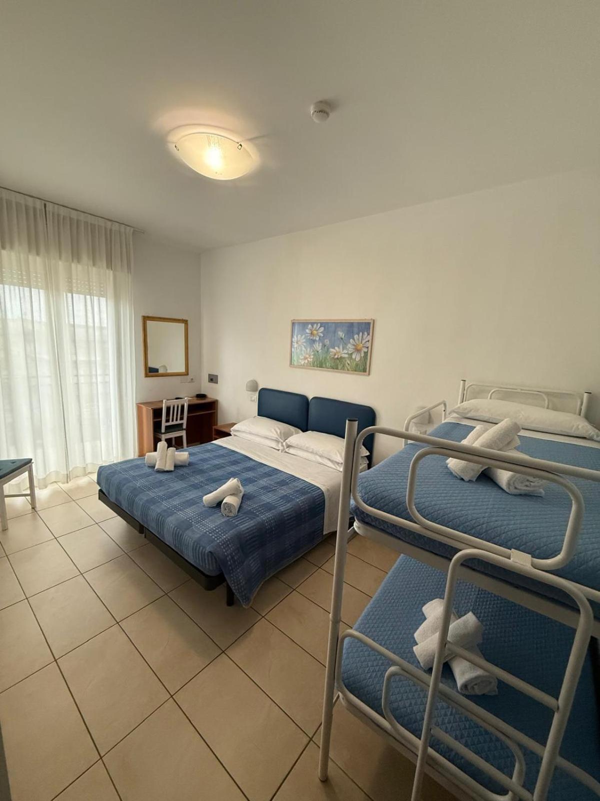 Hotel Berenice Rimini Eksteriør bilde