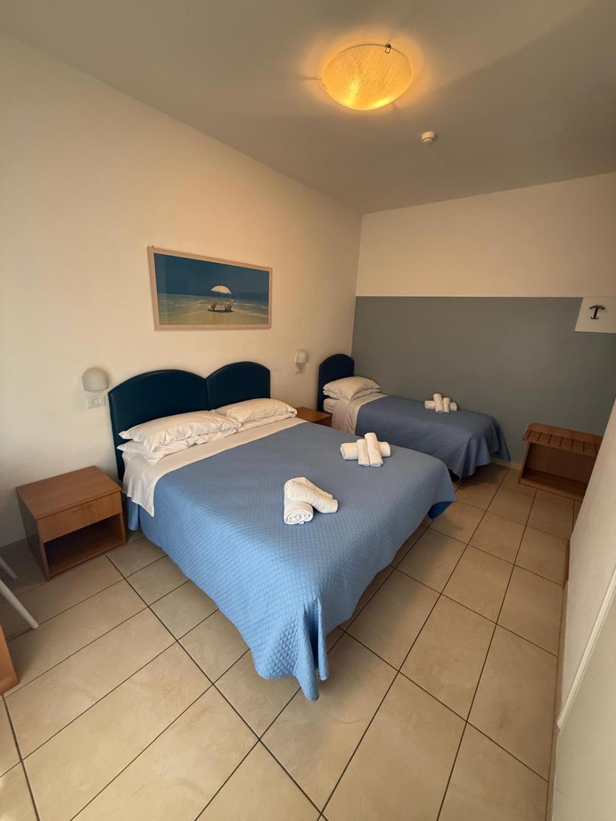 Hotel Berenice Rimini Eksteriør bilde